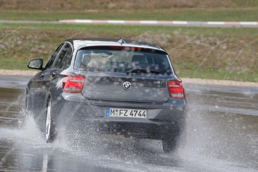  BMW 118i Sport Line 2011 года  (фото 109 из 185)